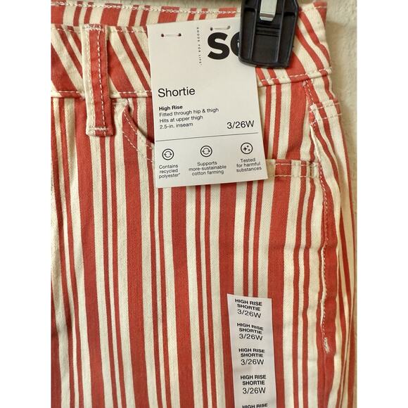 SO Red Stripe High Rise High Waisted Jean Shorts Size 3 Inseam 2.5 in - Picture 3 of 4